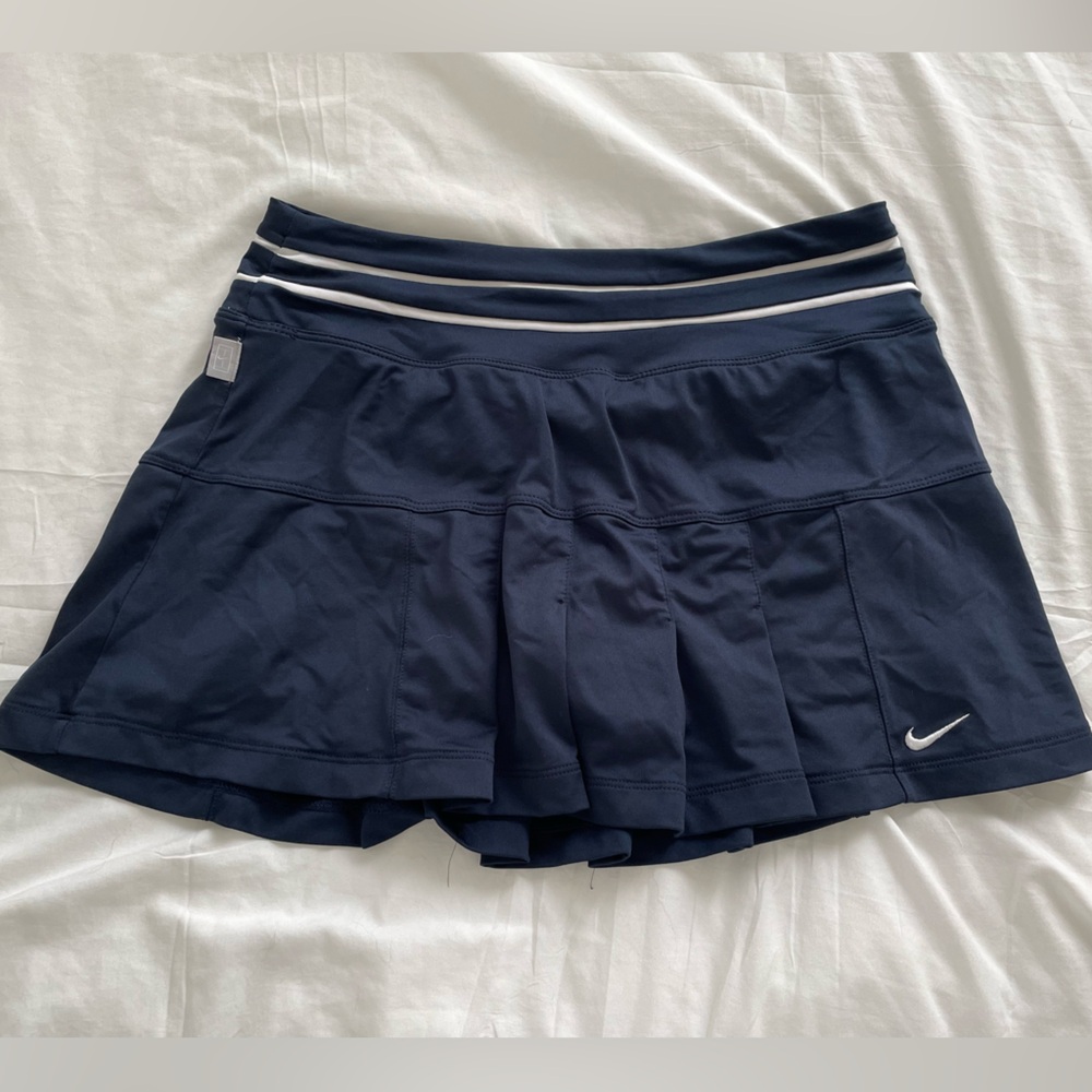 Navy blue Nike tennis skirt